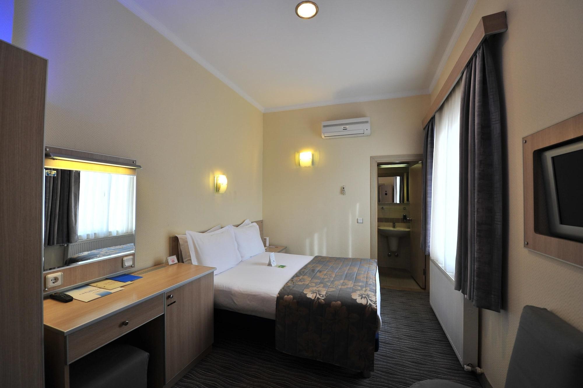 Hotel Olimpiyat Estambul Habitación foto