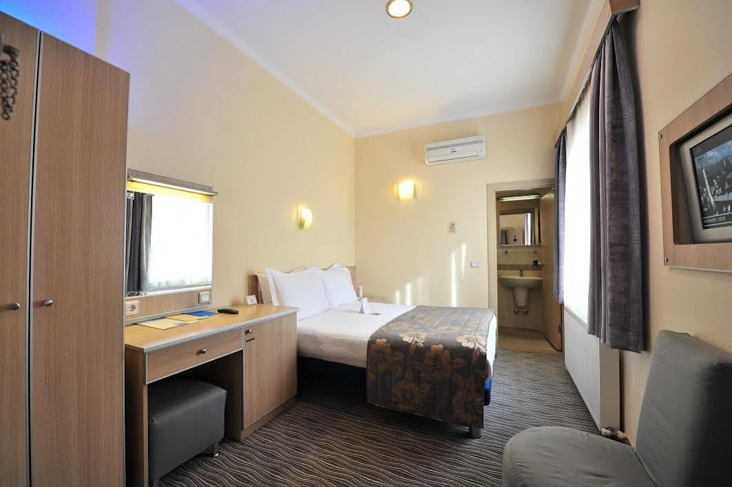 Hotel Olimpiyat Estambul Habitación foto